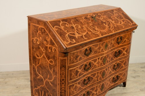 French Regence - 18th century, Italian Inlaid Wood Chest of Drawers with Secretaire 