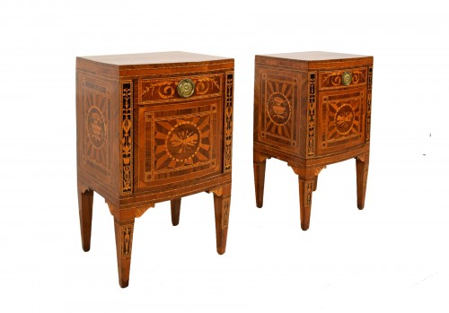 18th Century, Pair of Neoclassical Italian Inlaid Wood Bedside Tables 