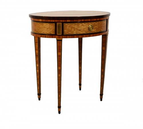 18th century, Italian Oval inlaid coffee table by Giuseppe Viglione