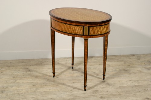Furniture  - 18th century, Italian Oval inlaid coffee table by Giuseppe Viglione