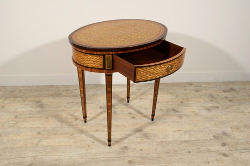 Antiquités - 18th century, Italian Oval inlaid coffee table by Giuseppe Viglione