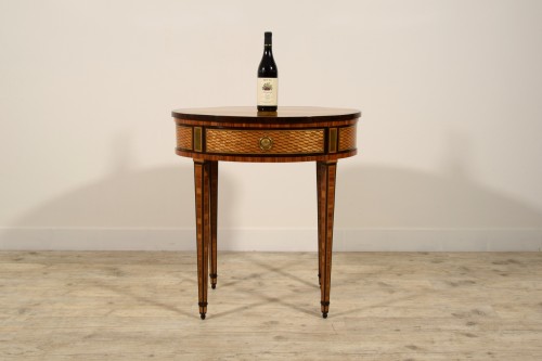 Antiquités - 18th century, Italian Oval inlaid coffee table by Giuseppe Viglione