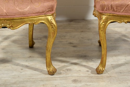Antiquités - Paire de fauteuils en bois doré, Italie début XIXe siècle