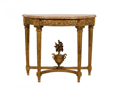 Console en bois sculpté et doré, France époque Louis XVI