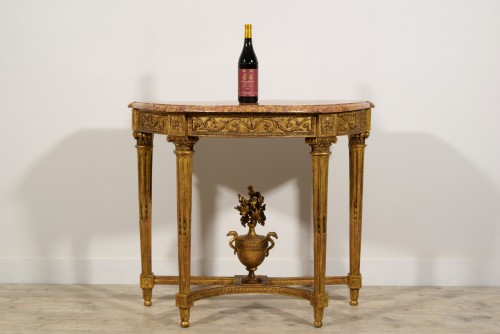 18th Century, French Louis XVI Carved Giltwood Console   - Furniture Style Louis XVI