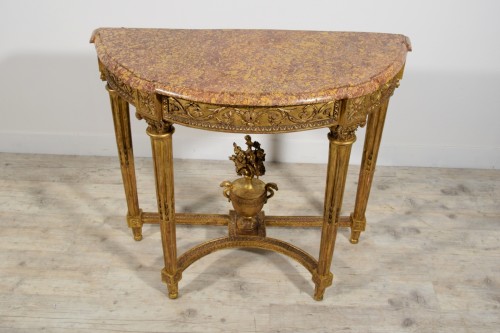 Console en bois sculpté et doré, France époque Louis XVI - Louis XVI