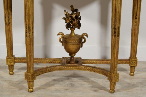 Antiquités - Console en bois sculpté et doré, France époque Louis XVI