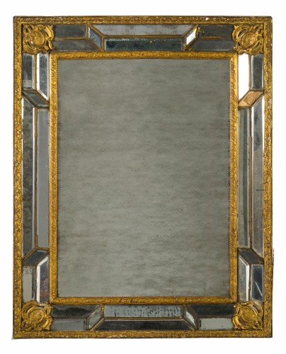 18th century, Italian Carved e Giltwood Mirror 