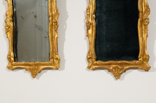 Louis XV - 18th Century, Pair of Venetian Louis XV carved and gilt wood mirrors