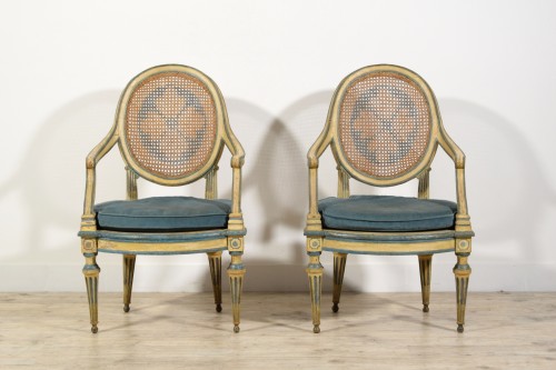Sièges Fauteuil & Bergère - Paire de fauteuils néoclassiques en bois sculpté et laqué, Italie fin XVIIIe