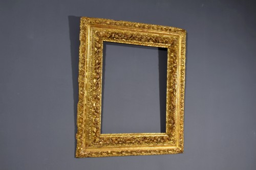 XVIIe siècle - Cadre en bois sculpté et doré, Italie, XVIIe siècle