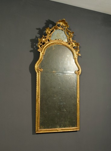 18th century, Italian Baroque Carved and Giltwood Mirror  - 