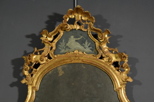 Antiquités - Miroir en bois sculpté et doré, Venise XVIIIe siècle