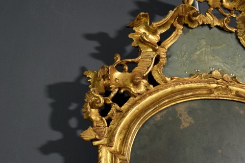 Antiquités - Miroir en bois sculpté et doré, Venise XVIIIe siècle