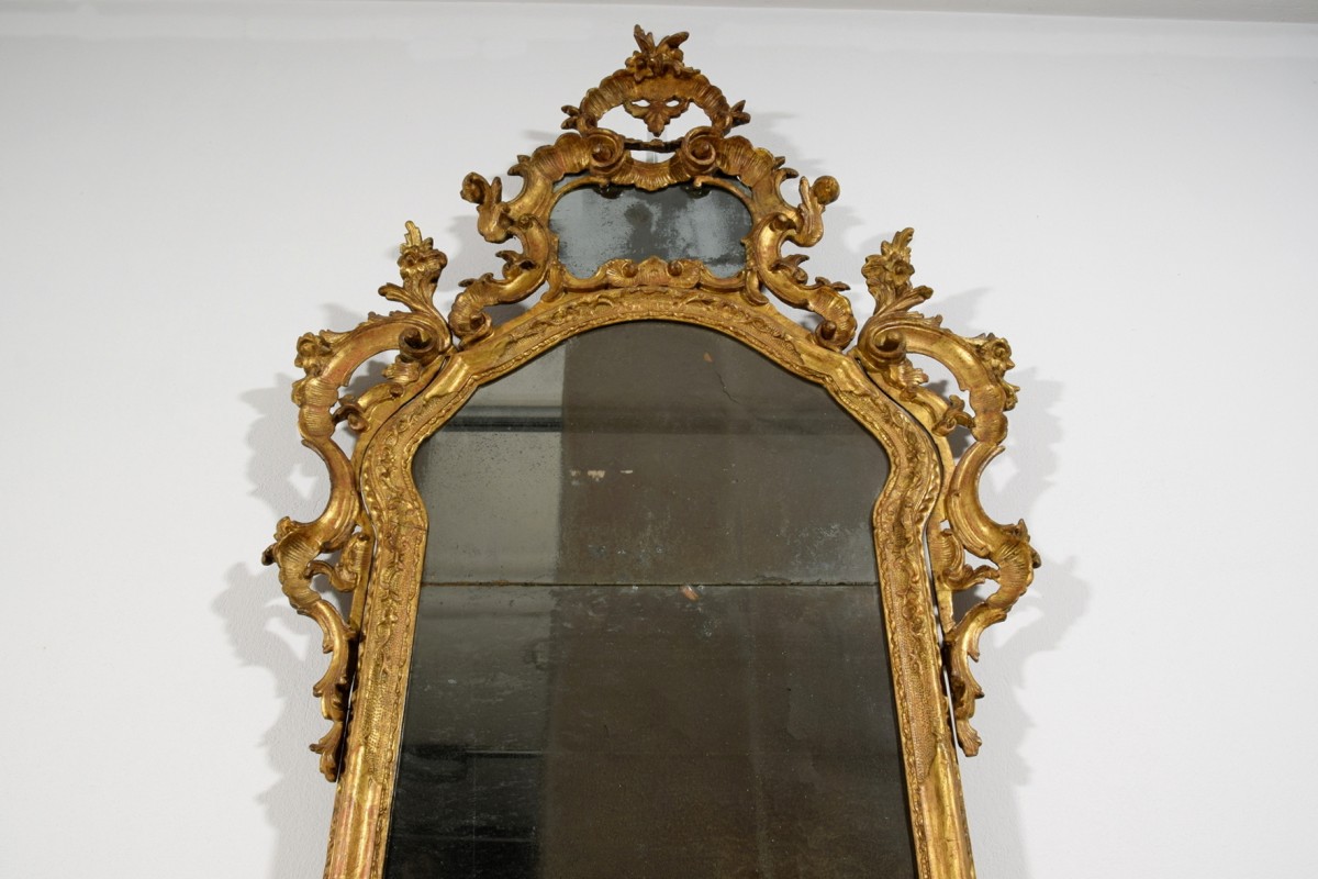 Miroir baroque en bois sculpté et doré à la Mecca, Italie milieu du XVIIIe  siècle - N.104738
