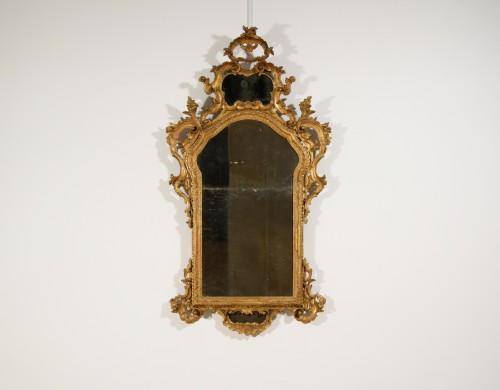 Miroir en bois sculpté et doré, Venise période baroque, milieu du XVIIIe siècle - Miroirs, Trumeaux Style Louis XV