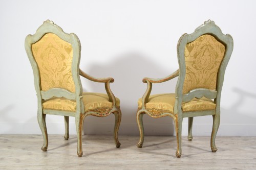 Paire de fauteuils vénitiens en bois laqué et doré, XVIIIe siècle - Louis XV