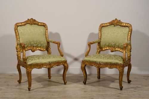 Sièges Fauteuil & Bergère - Paire de fauteuils en bois sculpté et doré, Turin XVIIIe siècle