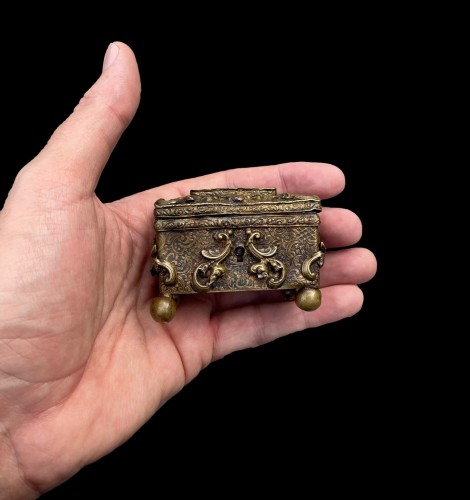 Tronc miniature en cuivre doré, France fin XVIIe siècle - Steven Bouchaert