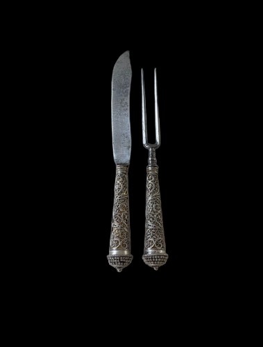 Couteau et fourchette avec manches en filigrane d'argent. Allemagne, XVIIIe siècle - Argenterie et Orfèvrerie Style 