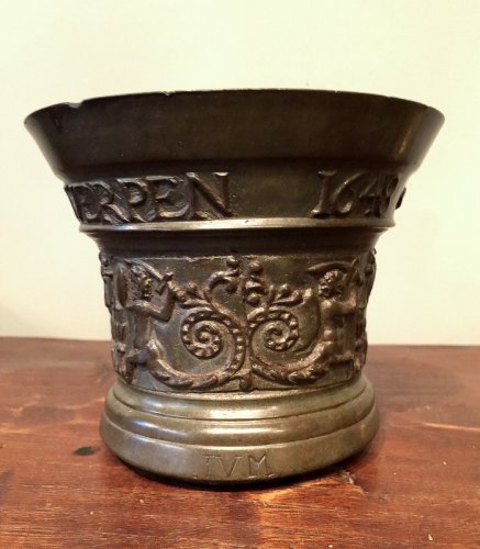 Bronze mortar,  Antwerp dated 1648 - Collectibles Style 