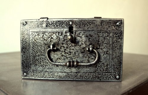 Casket in etched steel, Nürnberg 2nd half 16th century. - Renaissance