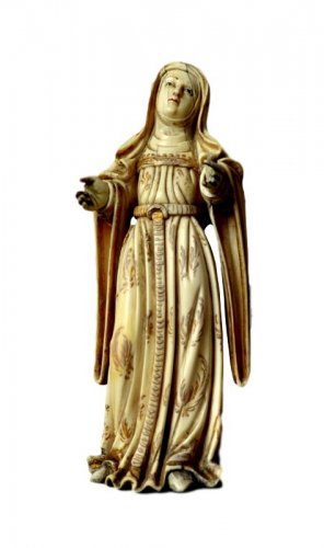 Ivory carved Virgin.Philippines 17th century.