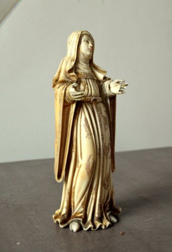 Ivory carved Virgin.Philippines 17th century. - 