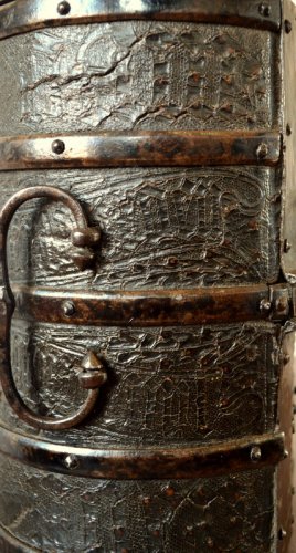 Gothic leather casket.France 15th century. - 