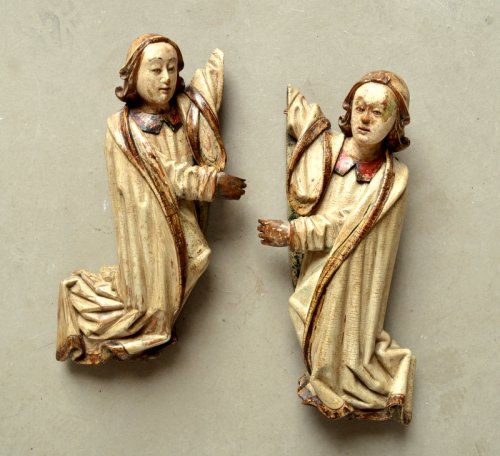 A pair of carved limewood Angels.16th century - 