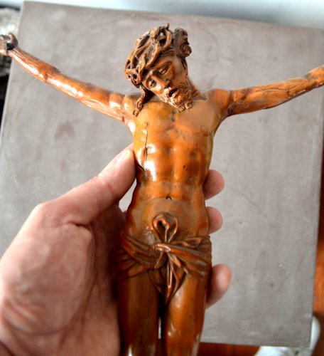 Christ en buis sculpté, Allemagne XVIe siècle - Steven Bouchaert