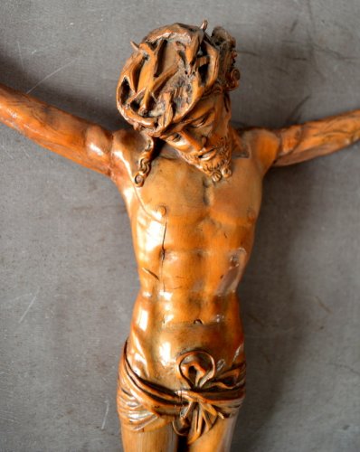 XVIe siècle et avant - Christ en buis sculpté, Allemagne XVIe siècle