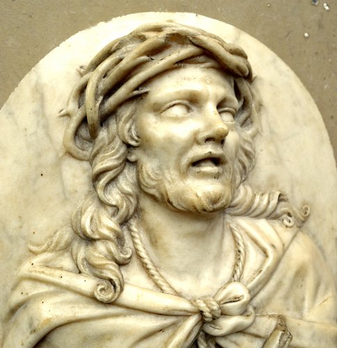 XVIIe siècle - Flagellation de Christ - Relief en marbre Carrara XVIIe siècle