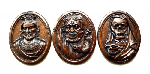 Three wood carved allegorical medaillons.17th century