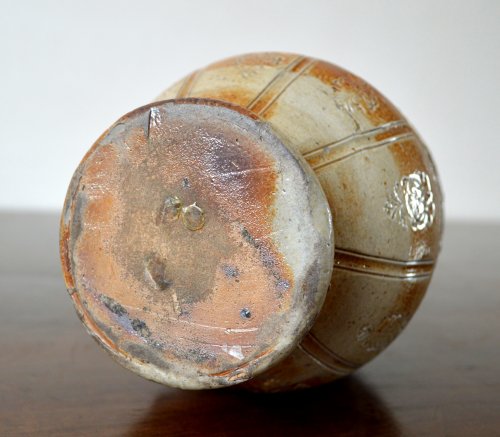 Antiquités - A pewter mounted stoneware jug.Raeren 1603