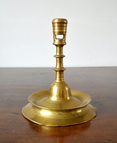 A Gothic brass Candlestick.Late 15th century. - Lighting Style Middle age