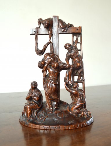 La Descente de Croix - Sculpture en noyer fin XVIIe siècle - Sculpture Style 
