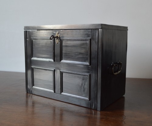 17th century - A ebony veneered and stump work table cabinet.17th century