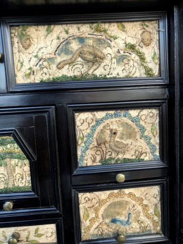 Antiquités - A ebony veneered and stump work table cabinet.17th century