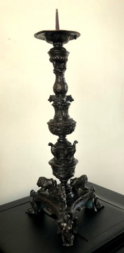 A large renaissance bronze candlestick.Late 16th century - Lighting Style Renaissance