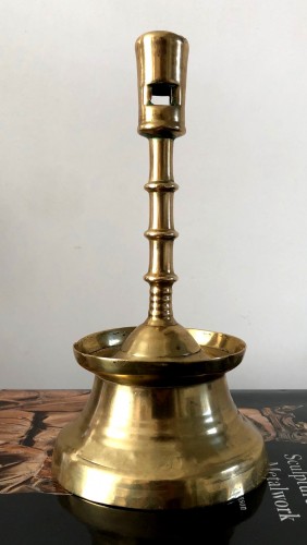 A Gothic brass Candlestick.Late 15th century. - Lighting Style Middle age