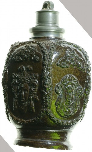 Antiquités - Creussen stoneware flask.Germany circa 1620