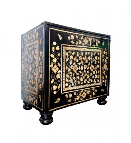 Indo-Portugese table cabinet.Late 17th century.