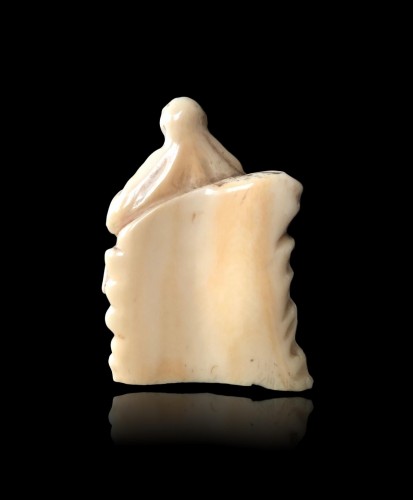  - Pieta miniature en ivoire sculpté XVIIe siècle