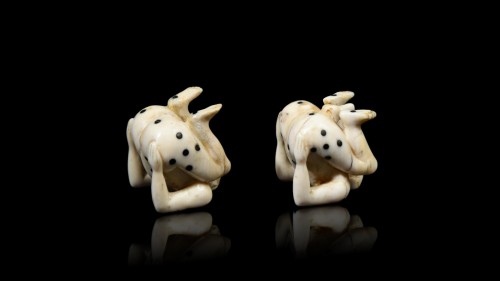 Pair of erotic gambling dice - German circa 1700 - Curiosities Style 