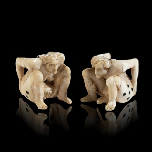 17th century - Pair of erotic gambling dice - German circa 1700