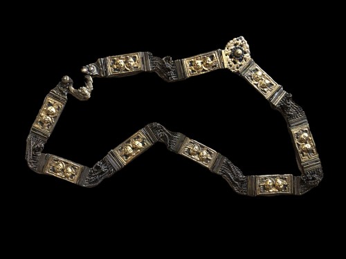 Gilt copper marriage belt.17th century. - Curiosities Style 