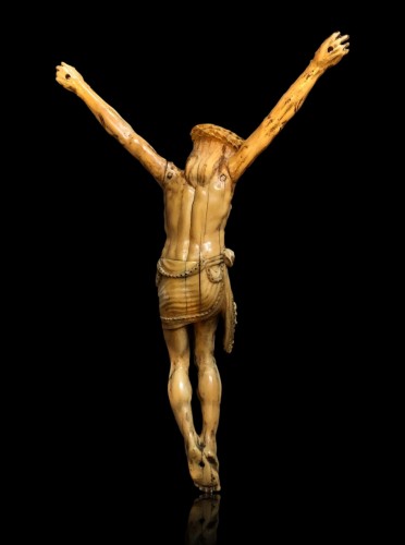  - A Goa ivory Christ.17th century