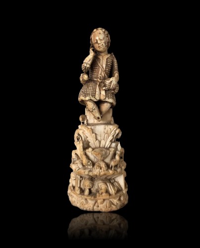 Objects of Vertu  - A group of seven ivory figures.Indo-Portuguese, Late 17th century.