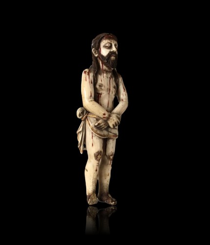  - Ensemble de sept sculptures en ivoire - Travail indo-portugais XVIIe siècle